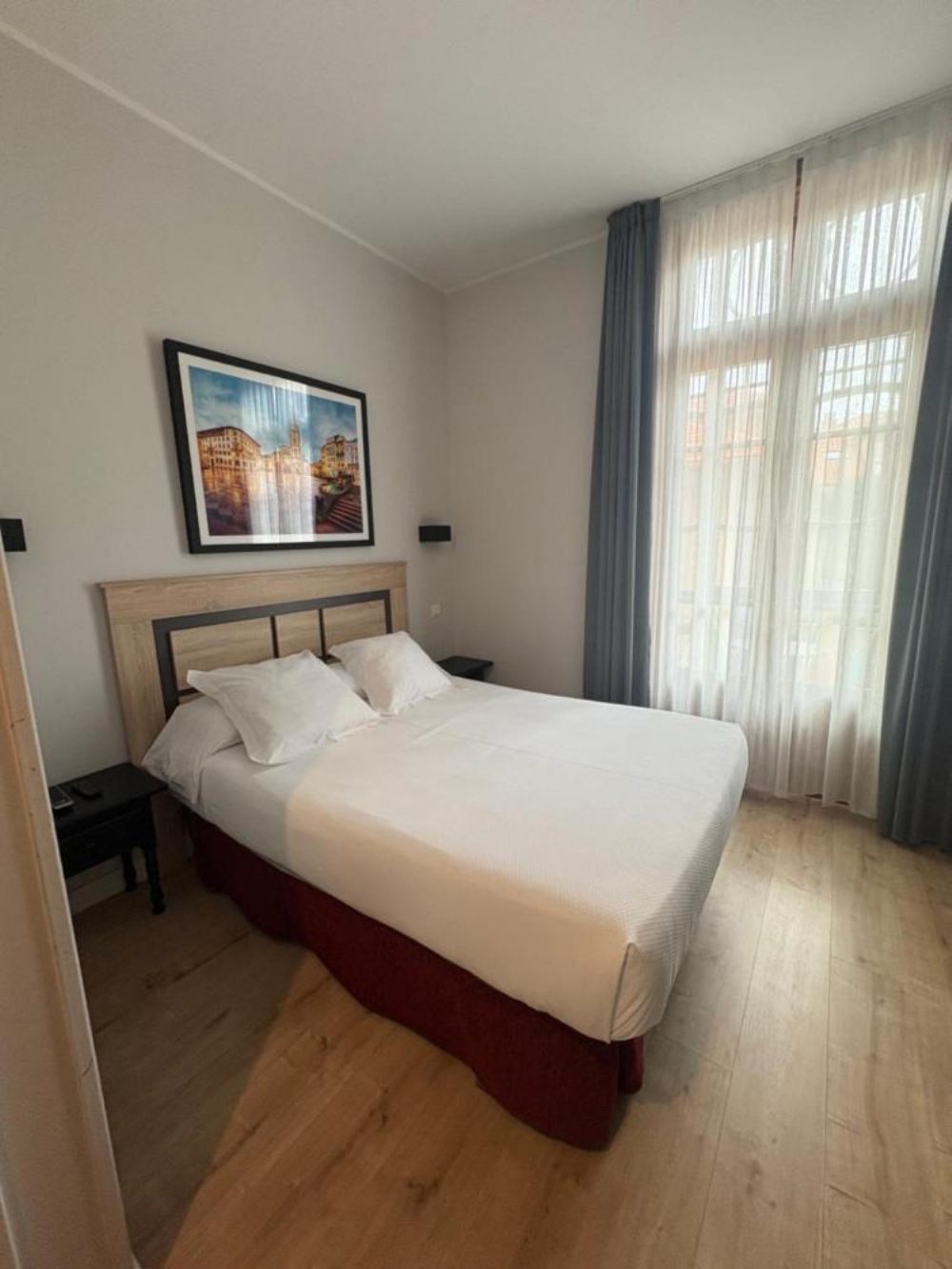 Room image 5