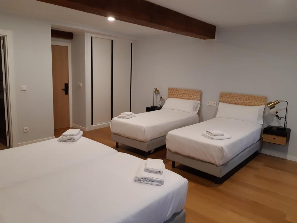 Room image 5