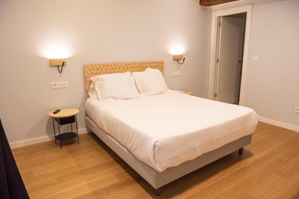 Room image 5